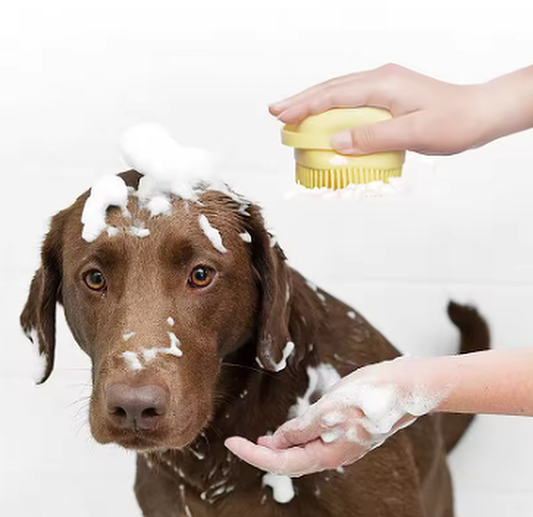 SchnuffelSpa – 2-in-1 Badebürste für Hunde & Katzen